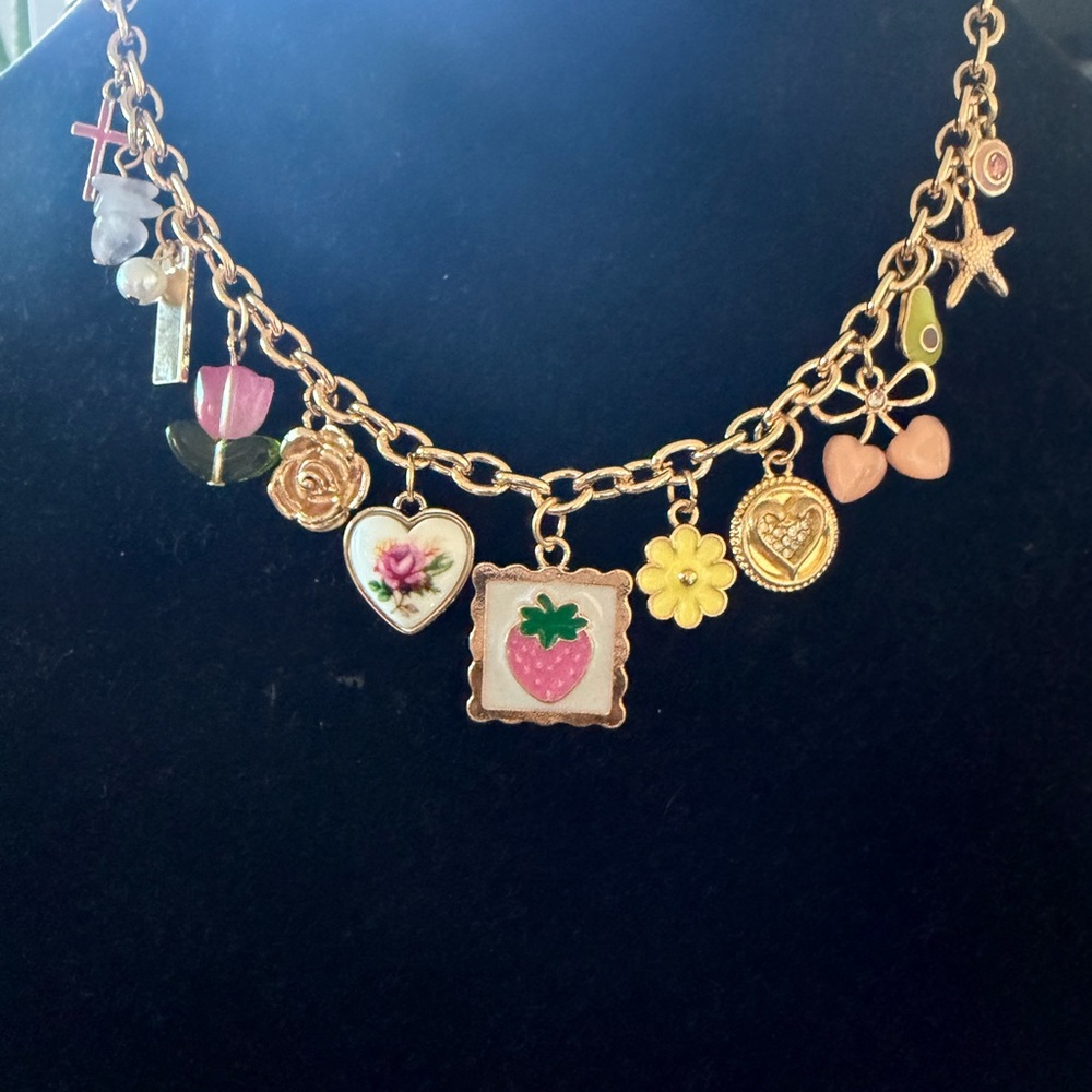 Made to order chunky charm necklaces💕🌼 - Picture 9 of 13